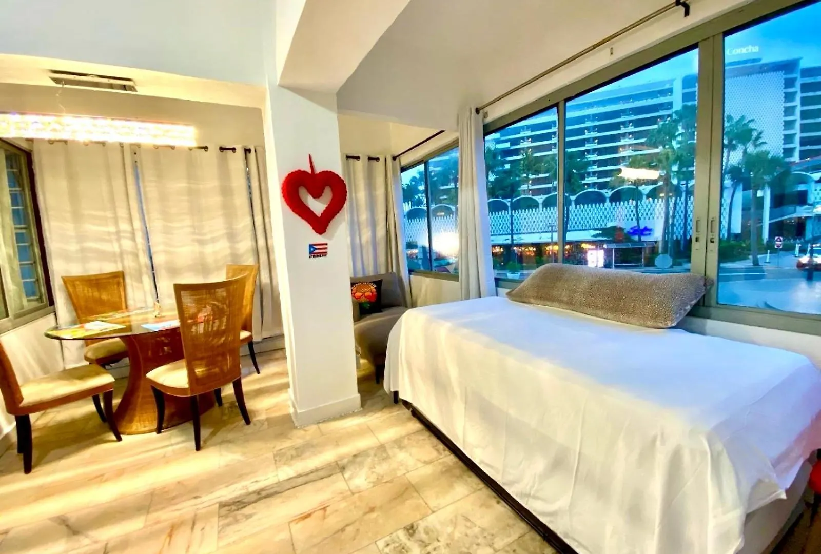 In The Heart Of Condado A 2 Bedroom Apartment Balcony San Juan