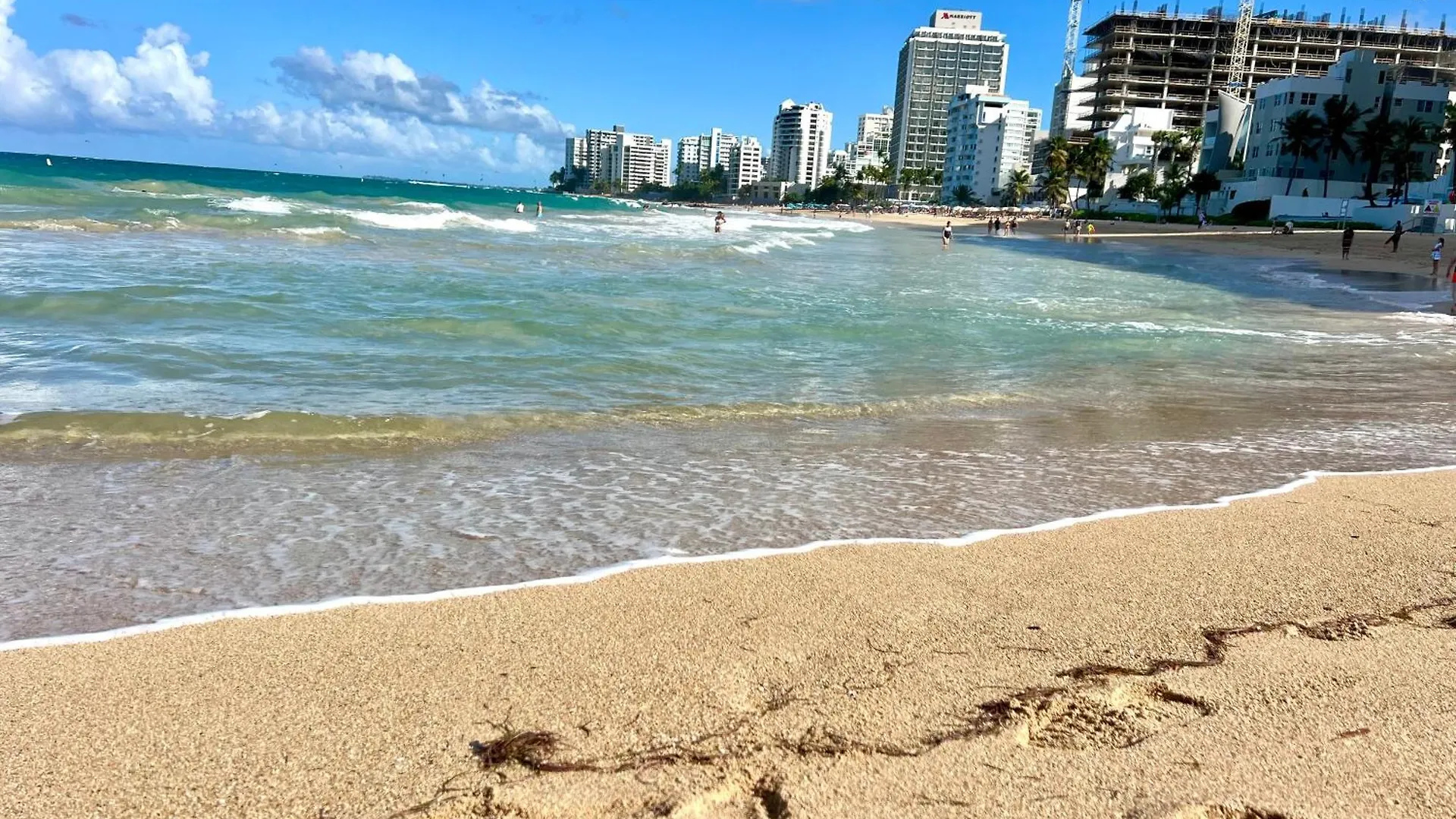 In The Heart Of Condado A 2 Bedroom Apartment Balcony San Juan 0*,  Porto Rico