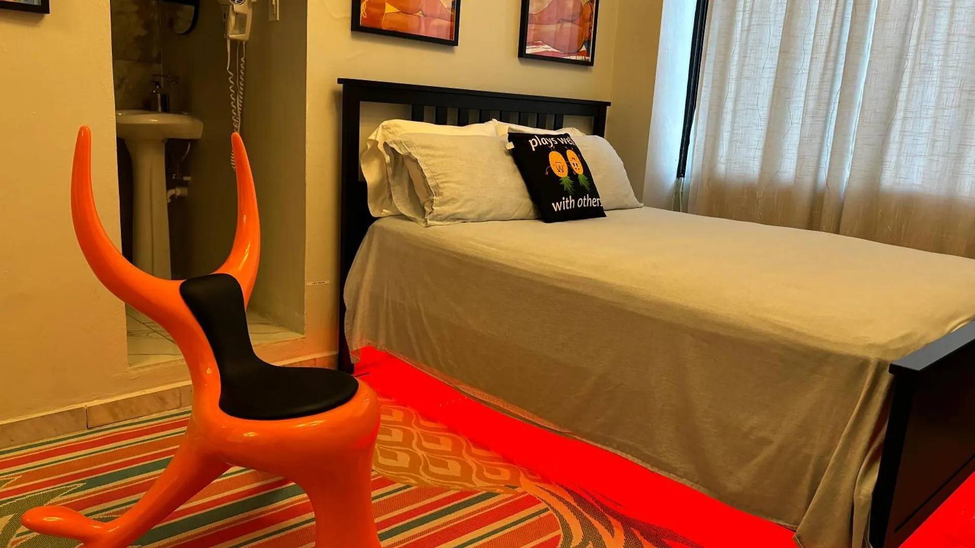 In The Heart Of Condado A 2 Bedroom Apartment Balcony San Juan 0*,